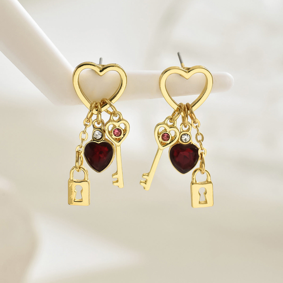 Love Earrings With Rhine Stone Lock Series Diamond Lock-shaped